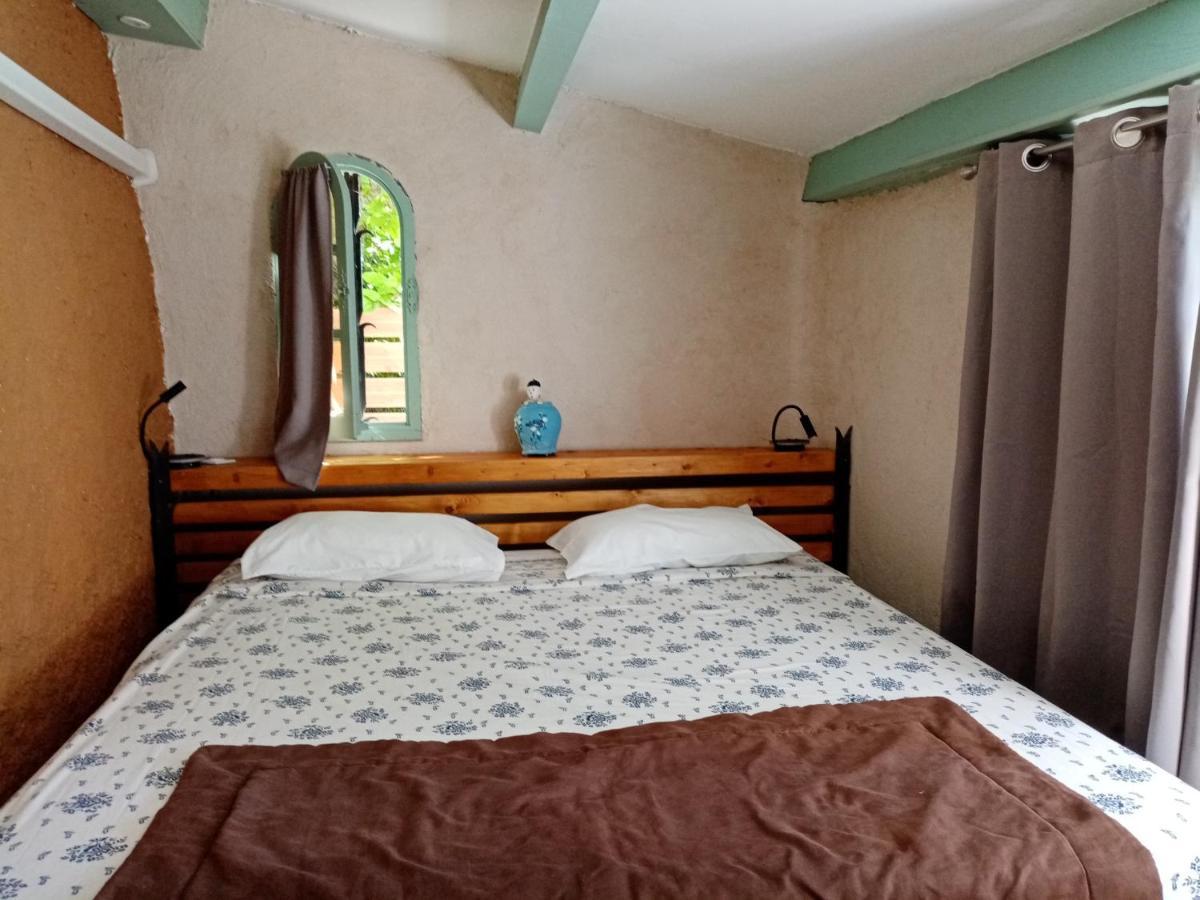 Bed and Breakfast L'Atelier Saint-Maximin  Pokoj fotografie
