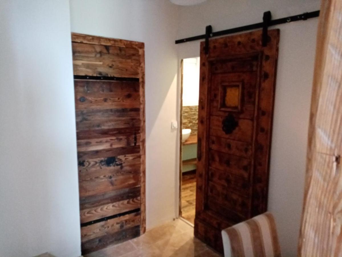 Bed and Breakfast L'Atelier Saint-Maximin  Exteriér fotografie